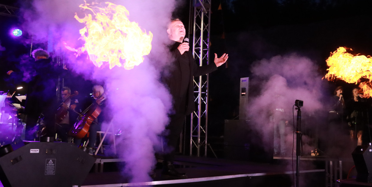 Fotorelacja I: KONCERT ROCKOWO SYMFONICZNY - Zamek Ogrodzieniec