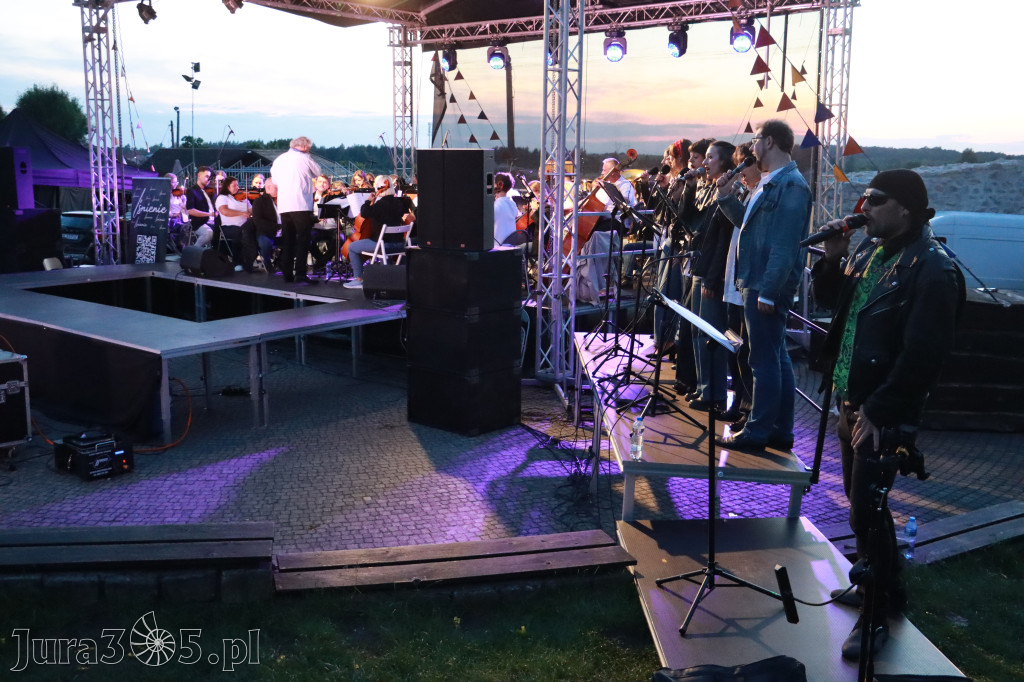 Fotorelacja I: KONCERT ROCKOWO SYMFONICZNY - Zamek Ogrodzieniec