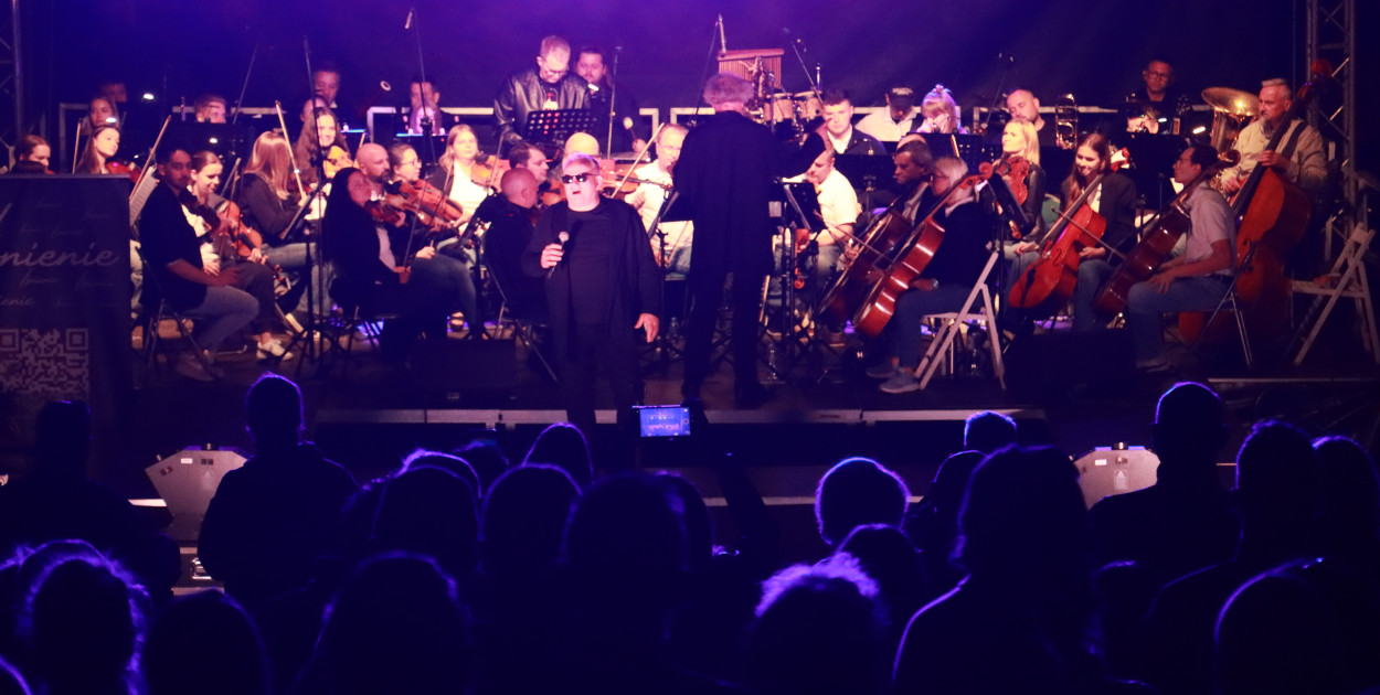 Fotorelacja II: KONCERT ROCKOWO SYMFONICZNY - Zamek Ogrodzieniec
