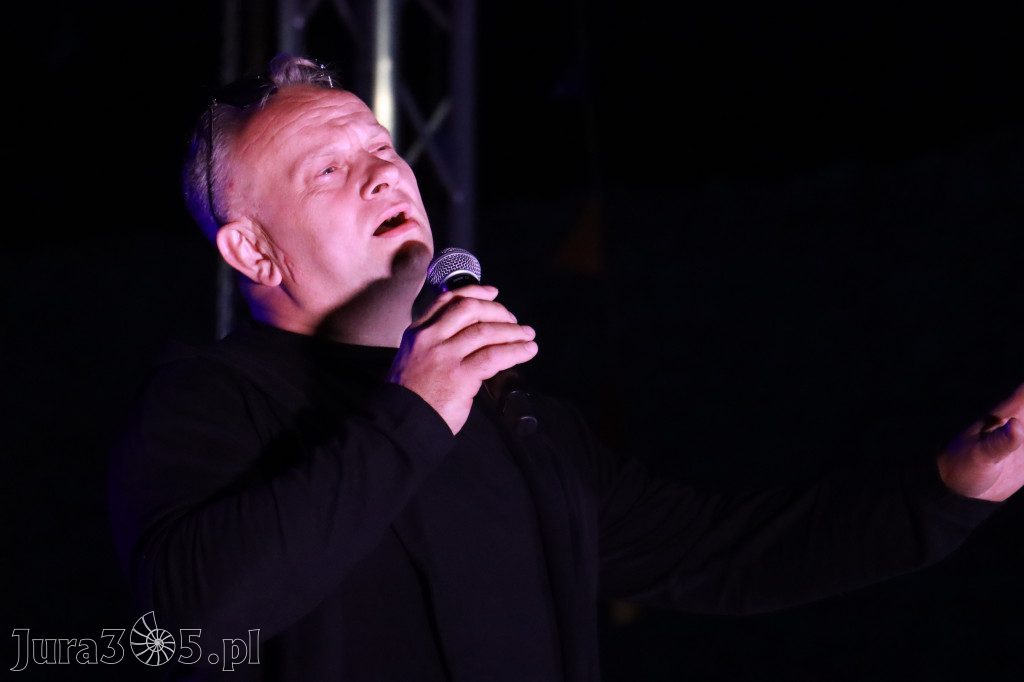 Fotorelacja II: KONCERT ROCKOWO SYMFONICZNY - Zamek Ogrodzieniec
