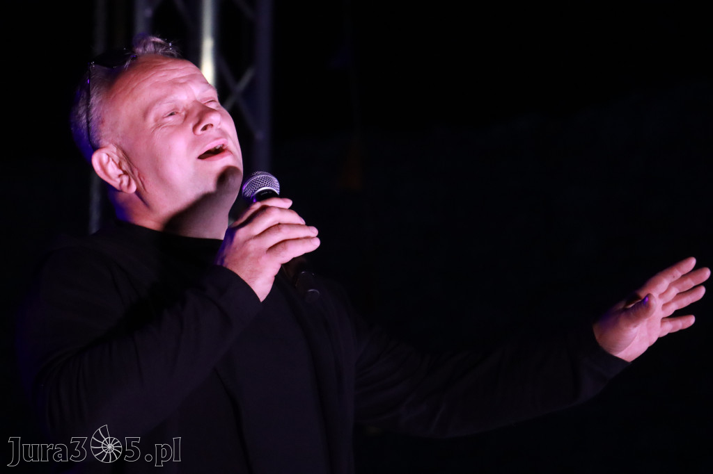 Fotorelacja II: KONCERT ROCKOWO SYMFONICZNY - Zamek Ogrodzieniec