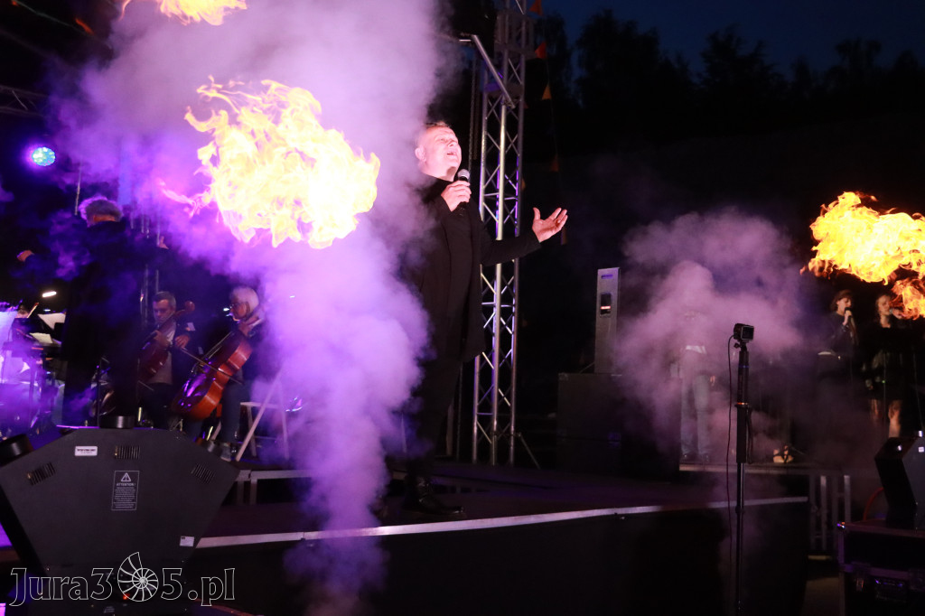 Fotorelacja II: KONCERT ROCKOWO SYMFONICZNY - Zamek Ogrodzieniec