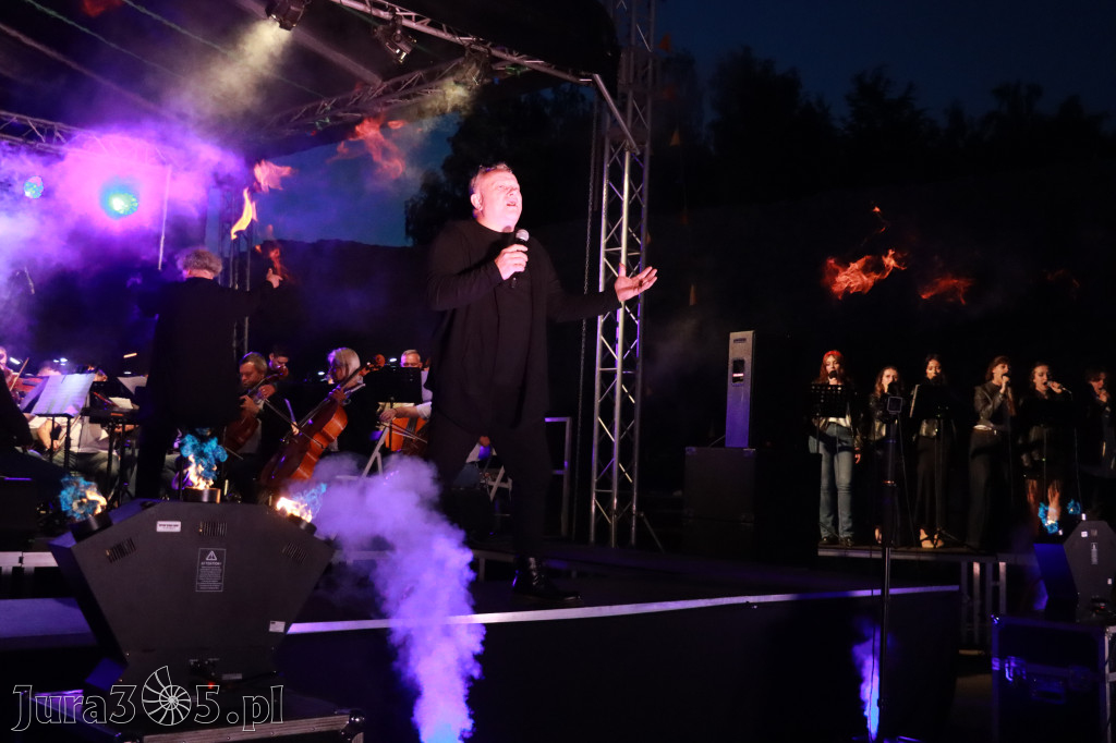 Fotorelacja II: KONCERT ROCKOWO SYMFONICZNY - Zamek Ogrodzieniec
