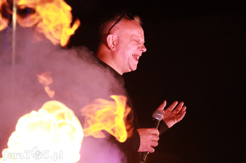 Fotorelacja II: KONCERT ROCKOWO SYMFONICZNY - Zamek Ogrodzieniec