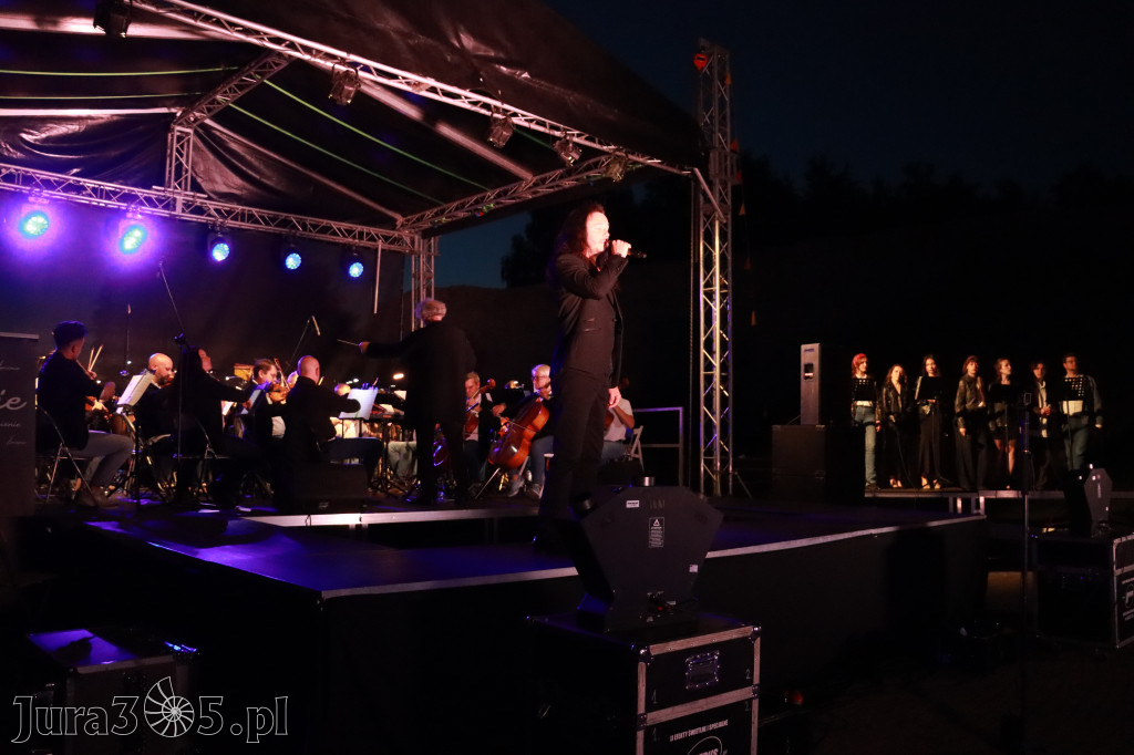 Fotorelacja II: KONCERT ROCKOWO SYMFONICZNY - Zamek Ogrodzieniec