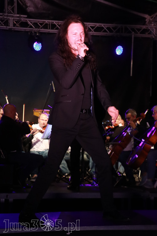 Fotorelacja II: KONCERT ROCKOWO SYMFONICZNY - Zamek Ogrodzieniec