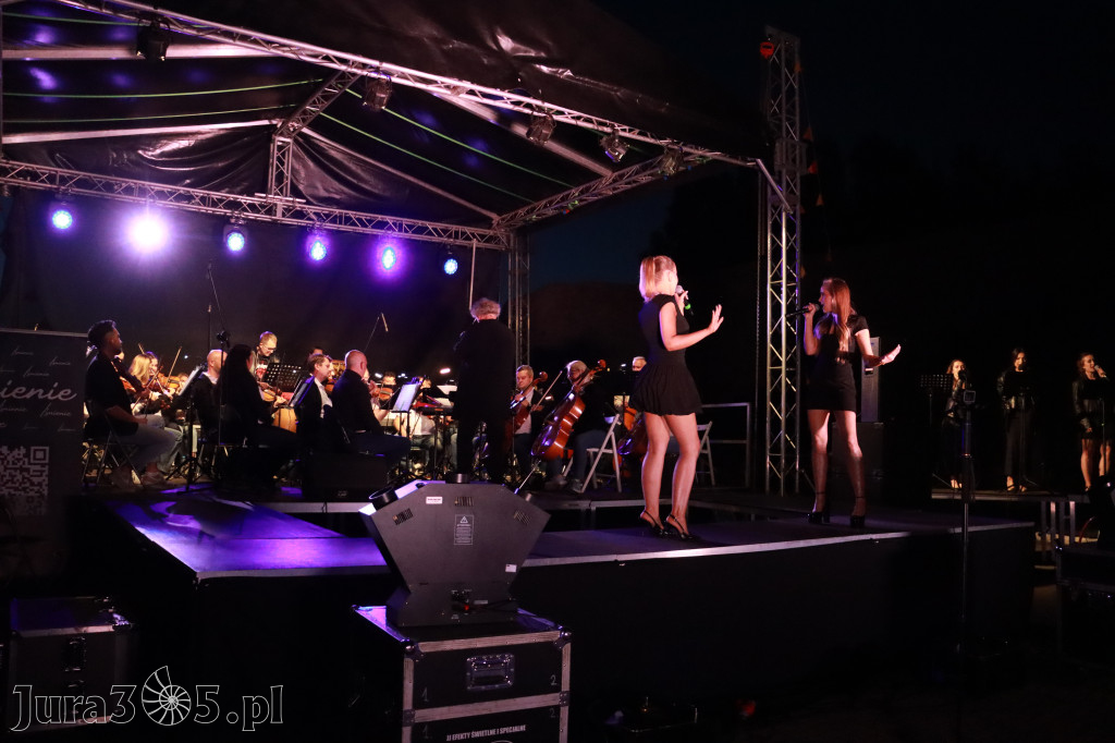 Fotorelacja II: KONCERT ROCKOWO SYMFONICZNY - Zamek Ogrodzieniec
