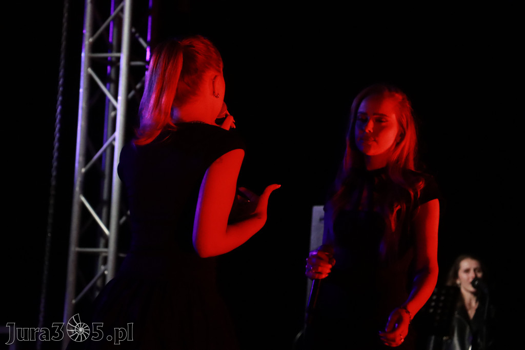 Fotorelacja II: KONCERT ROCKOWO SYMFONICZNY - Zamek Ogrodzieniec