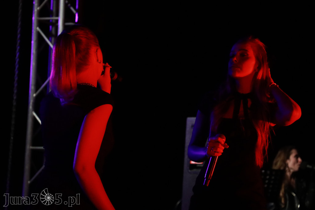 Fotorelacja II: KONCERT ROCKOWO SYMFONICZNY - Zamek Ogrodzieniec