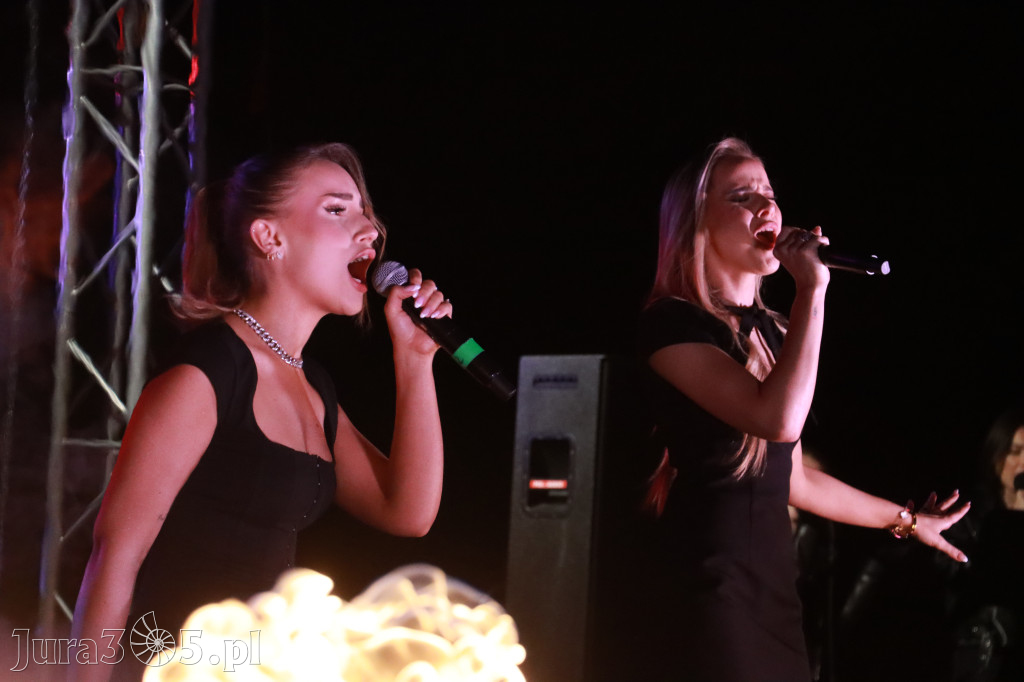 Fotorelacja II: KONCERT ROCKOWO SYMFONICZNY - Zamek Ogrodzieniec