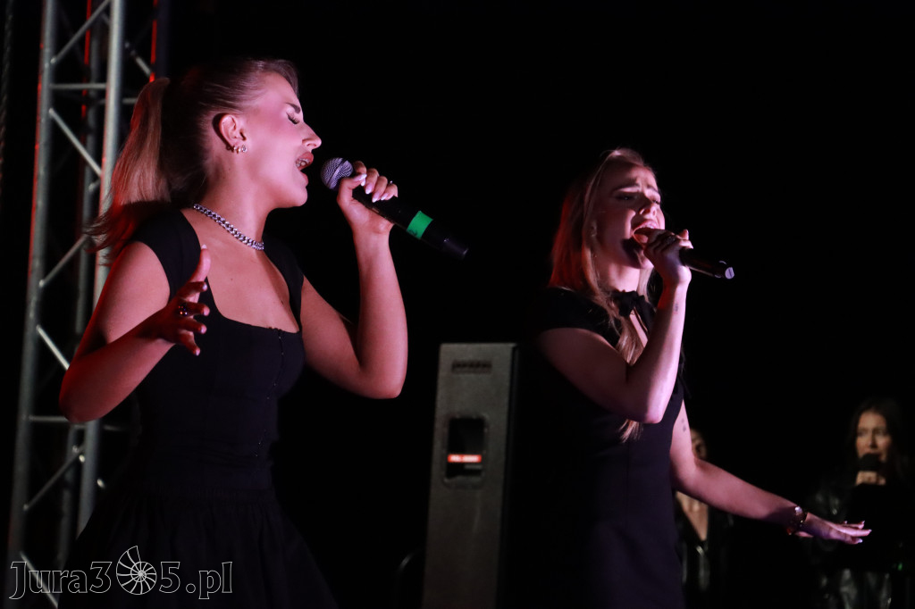 Fotorelacja II: KONCERT ROCKOWO SYMFONICZNY - Zamek Ogrodzieniec