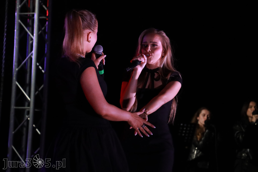 Fotorelacja II: KONCERT ROCKOWO SYMFONICZNY - Zamek Ogrodzieniec