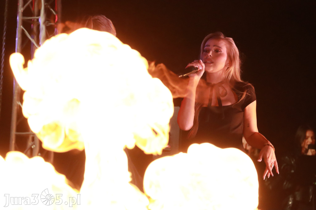 Fotorelacja II: KONCERT ROCKOWO SYMFONICZNY - Zamek Ogrodzieniec