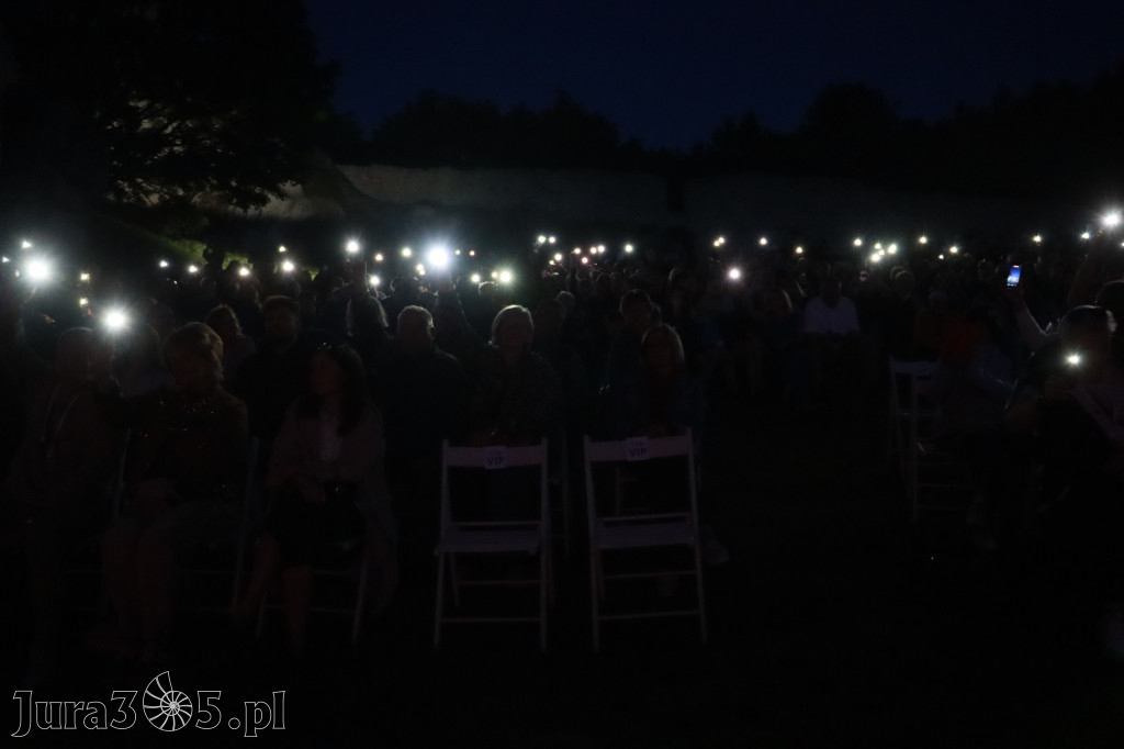 Fotorelacja II: KONCERT ROCKOWO SYMFONICZNY - Zamek Ogrodzieniec