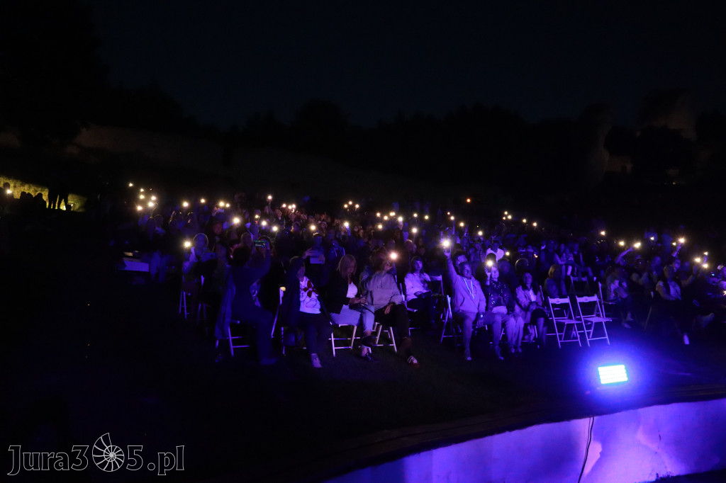 Fotorelacja II: KONCERT ROCKOWO SYMFONICZNY - Zamek Ogrodzieniec