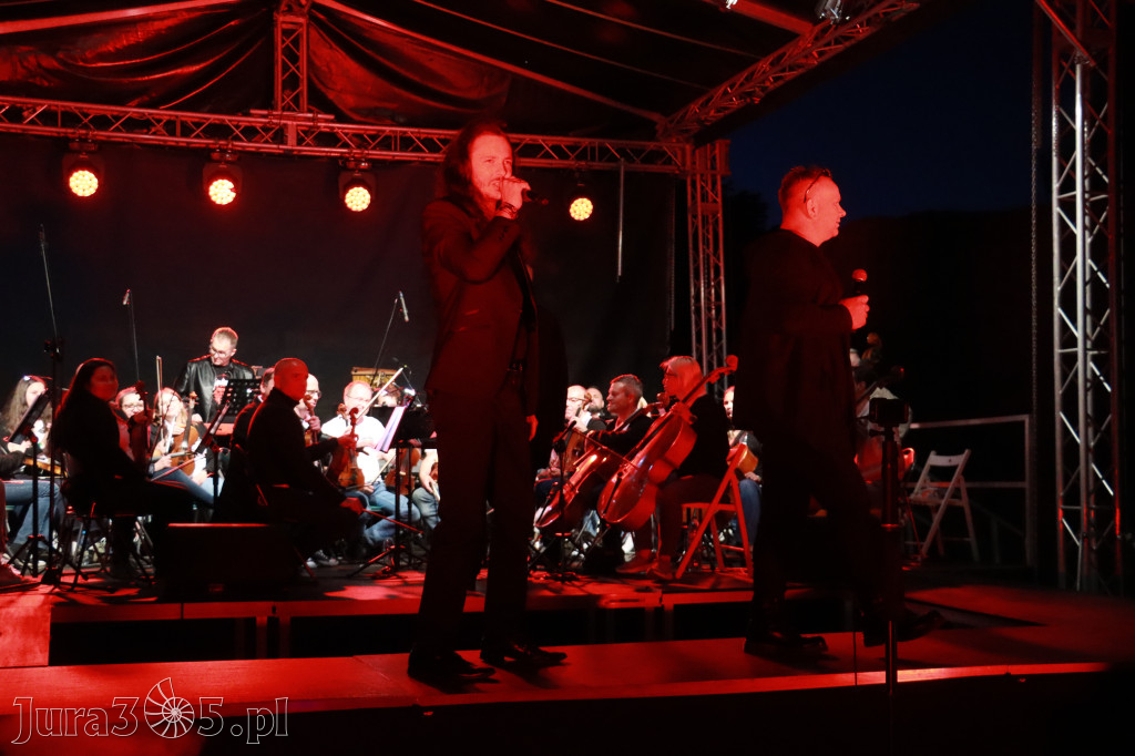 Fotorelacja II: KONCERT ROCKOWO SYMFONICZNY - Zamek Ogrodzieniec