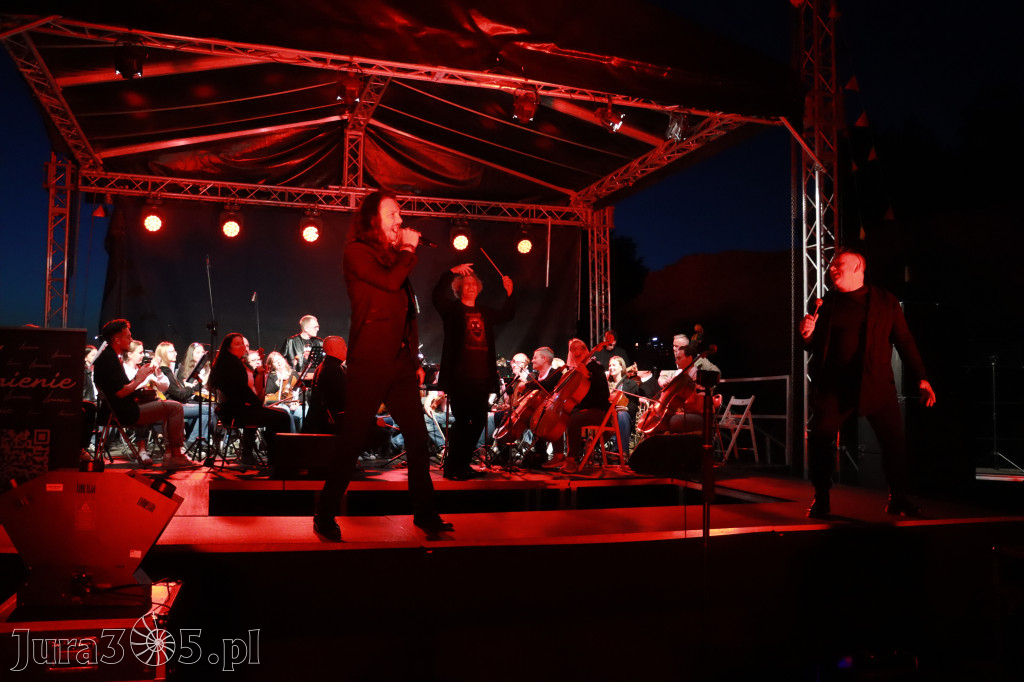 Fotorelacja II: KONCERT ROCKOWO SYMFONICZNY - Zamek Ogrodzieniec