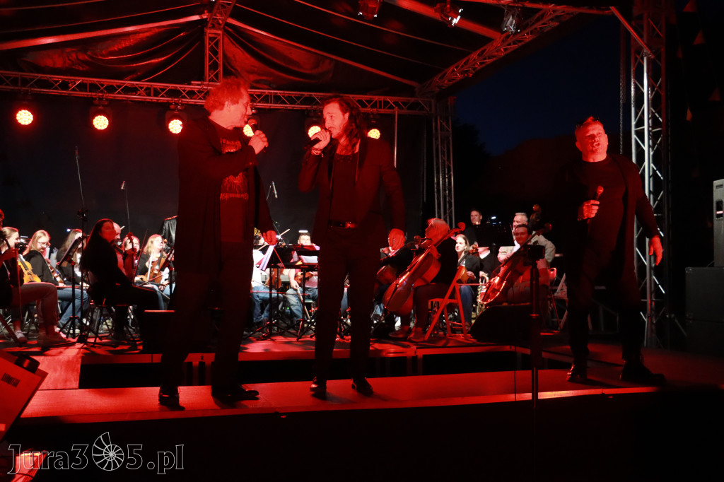 Fotorelacja II: KONCERT ROCKOWO SYMFONICZNY - Zamek Ogrodzieniec