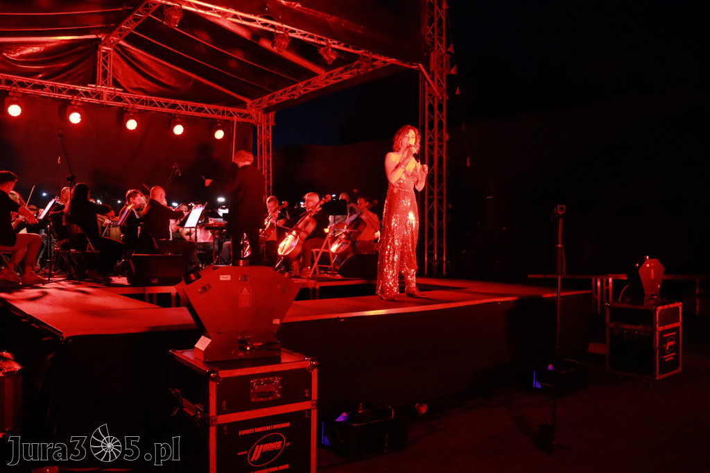 Fotorelacja II: KONCERT ROCKOWO SYMFONICZNY - Zamek Ogrodzieniec