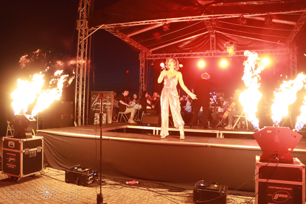 Fotorelacja II: KONCERT ROCKOWO SYMFONICZNY - Zamek Ogrodzieniec