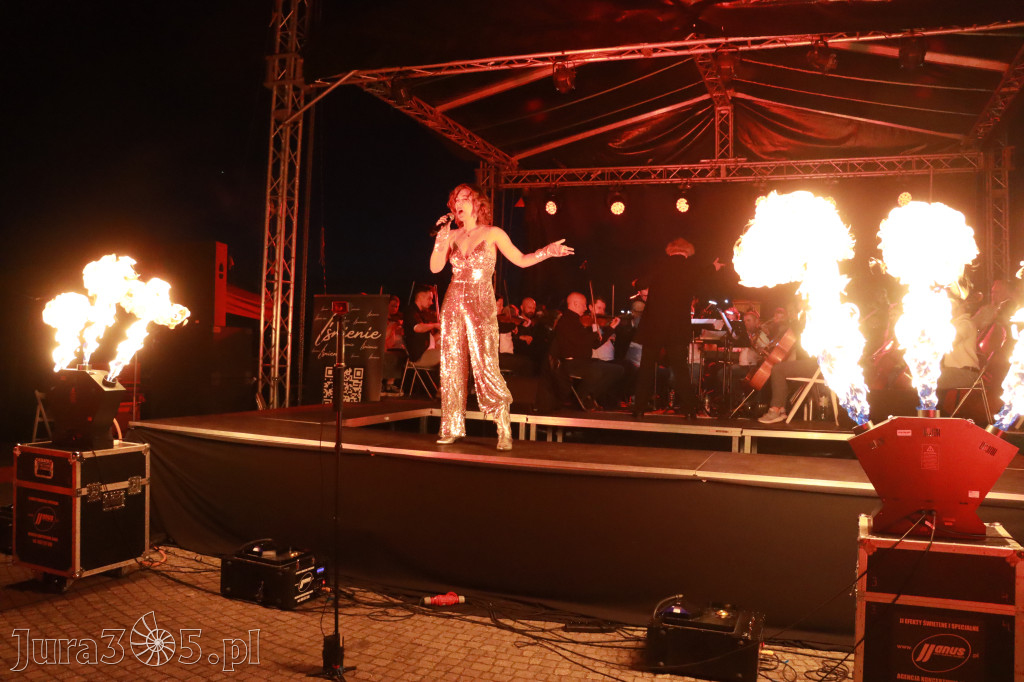 Fotorelacja II: KONCERT ROCKOWO SYMFONICZNY - Zamek Ogrodzieniec