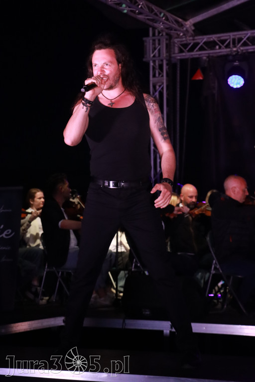 Fotorelacja II: KONCERT ROCKOWO SYMFONICZNY - Zamek Ogrodzieniec