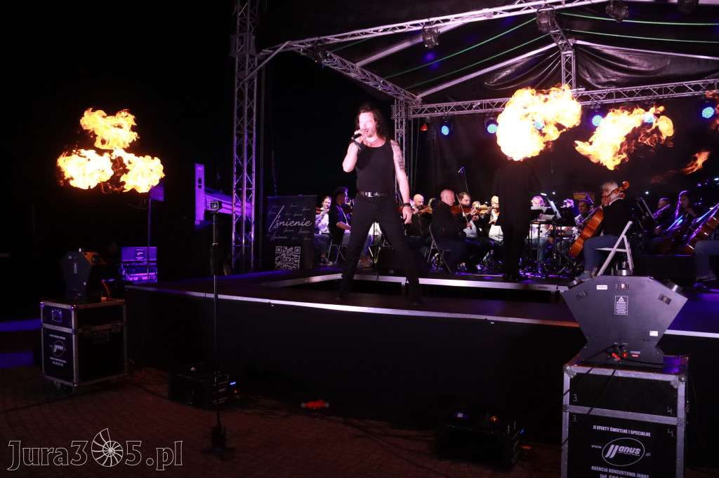 Fotorelacja II: KONCERT ROCKOWO SYMFONICZNY - Zamek Ogrodzieniec