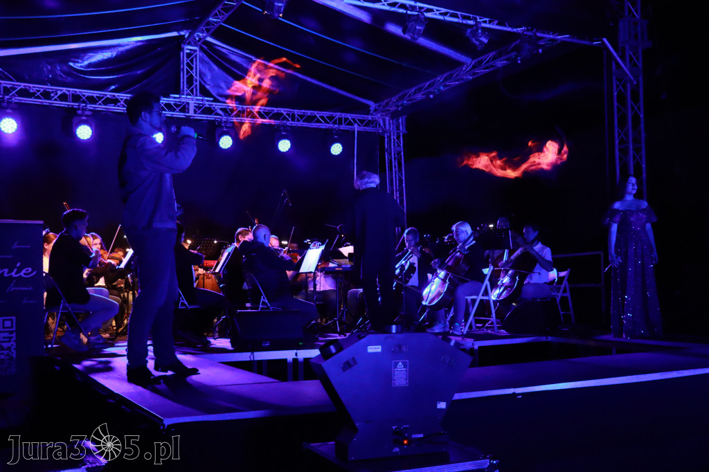 Fotorelacja II: KONCERT ROCKOWO SYMFONICZNY - Zamek Ogrodzieniec