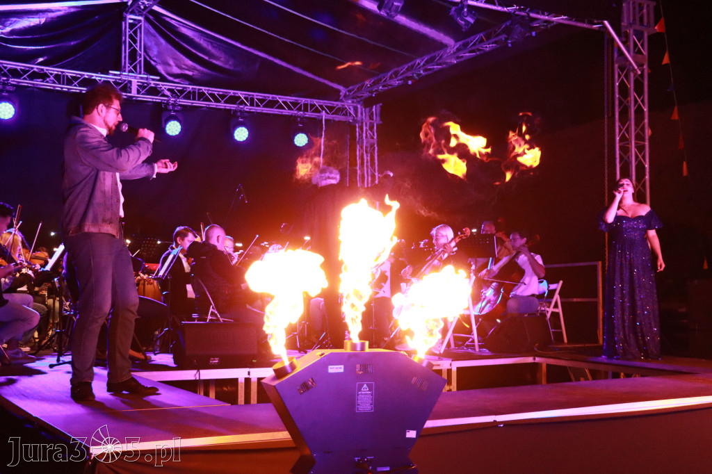 Fotorelacja II: KONCERT ROCKOWO SYMFONICZNY - Zamek Ogrodzieniec