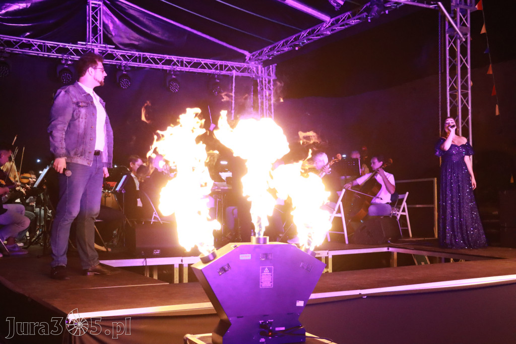 Fotorelacja II: KONCERT ROCKOWO SYMFONICZNY - Zamek Ogrodzieniec