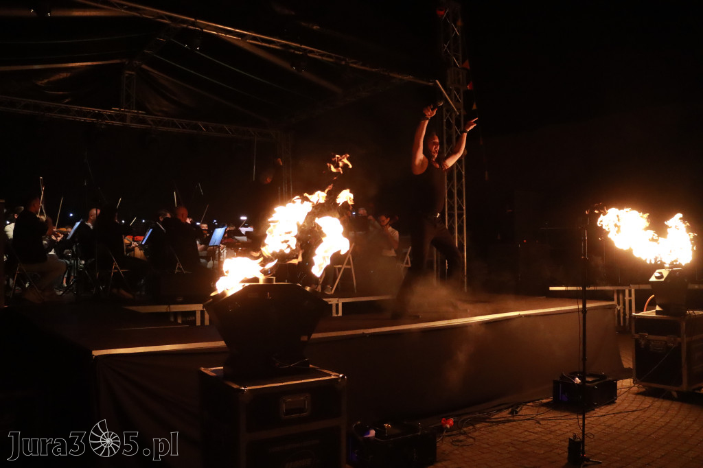 Fotorelacja II: KONCERT ROCKOWO SYMFONICZNY - Zamek Ogrodzieniec