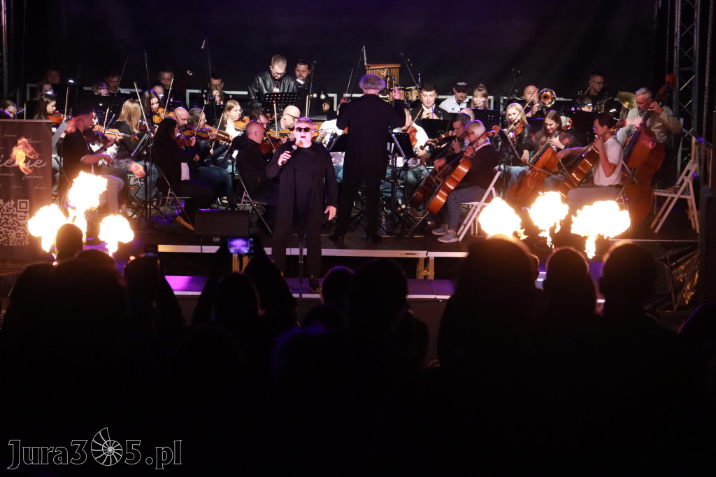 Fotorelacja II: KONCERT ROCKOWO SYMFONICZNY - Zamek Ogrodzieniec