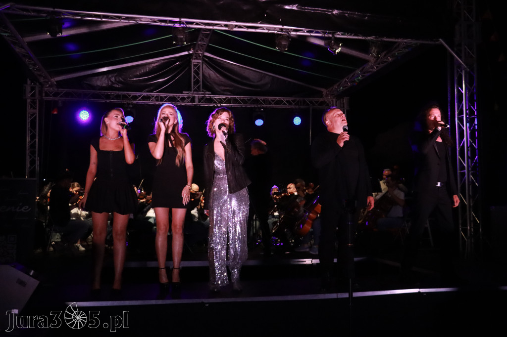 Fotorelacja II: KONCERT ROCKOWO SYMFONICZNY - Zamek Ogrodzieniec