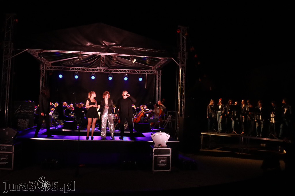 Fotorelacja II: KONCERT ROCKOWO SYMFONICZNY - Zamek Ogrodzieniec
