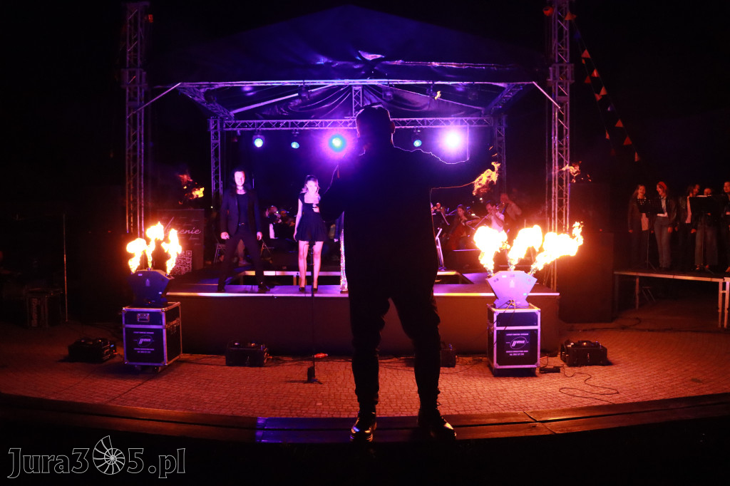 Fotorelacja II: KONCERT ROCKOWO SYMFONICZNY - Zamek Ogrodzieniec