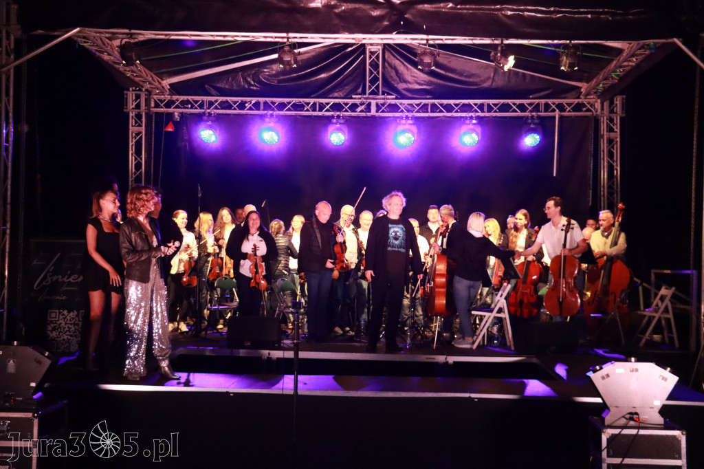 Fotorelacja II: KONCERT ROCKOWO SYMFONICZNY - Zamek Ogrodzieniec