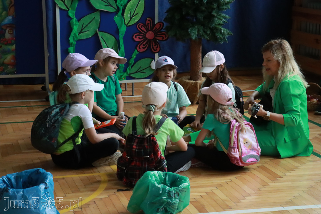 Fotorelacja: Oficjalne otwarcie „Pracowni pod chmurką” w Szkole Podstawowej nr 11 w Zawierciu - Marciszowie