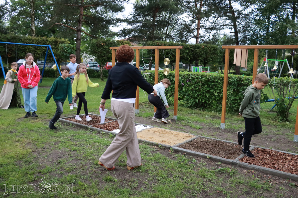 Fotorelacja: Oficjalne otwarcie „Pracowni pod chmurką” w Szkole Podstawowej nr 11 w Zawierciu - Marciszowie