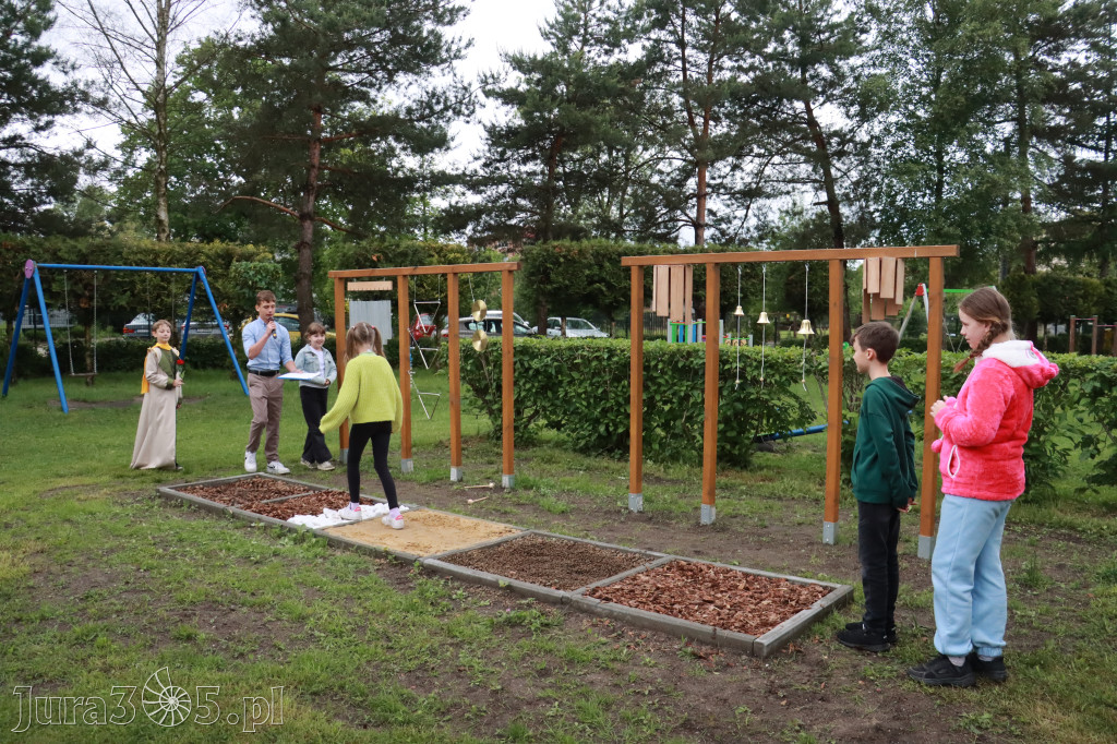 Fotorelacja: Oficjalne otwarcie „Pracowni pod chmurką” w Szkole Podstawowej nr 11 w Zawierciu - Marciszowie