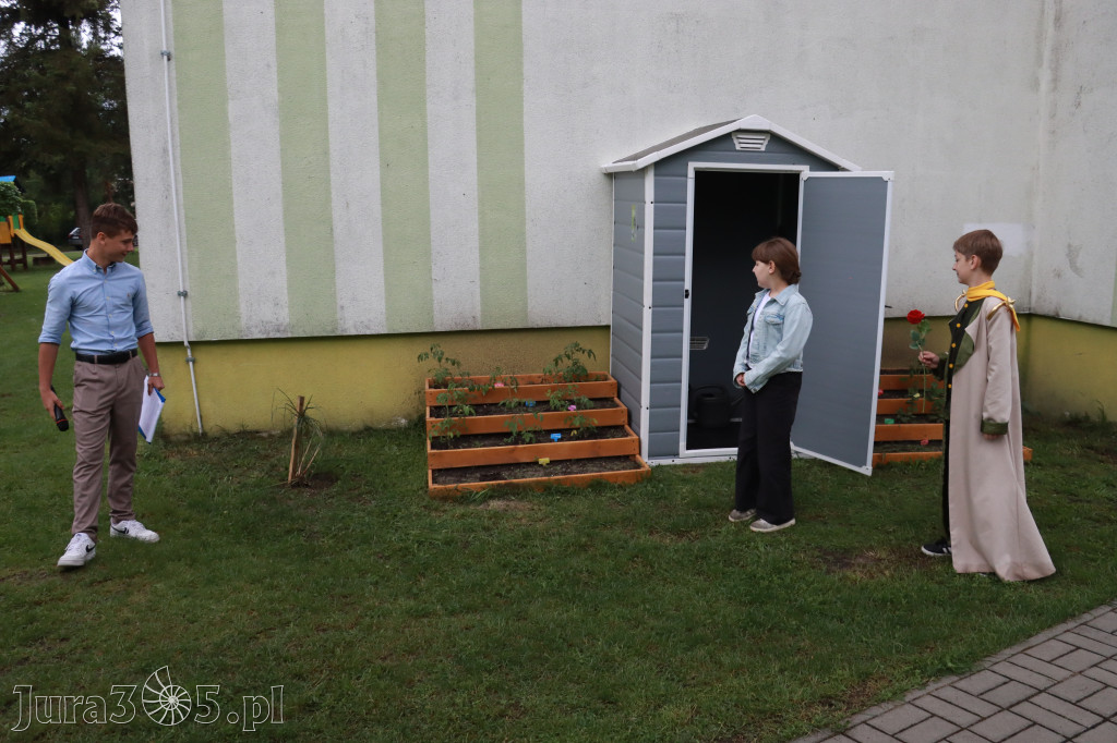 Fotorelacja: Oficjalne otwarcie „Pracowni pod chmurką” w Szkole Podstawowej nr 11 w Zawierciu - Marciszowie
