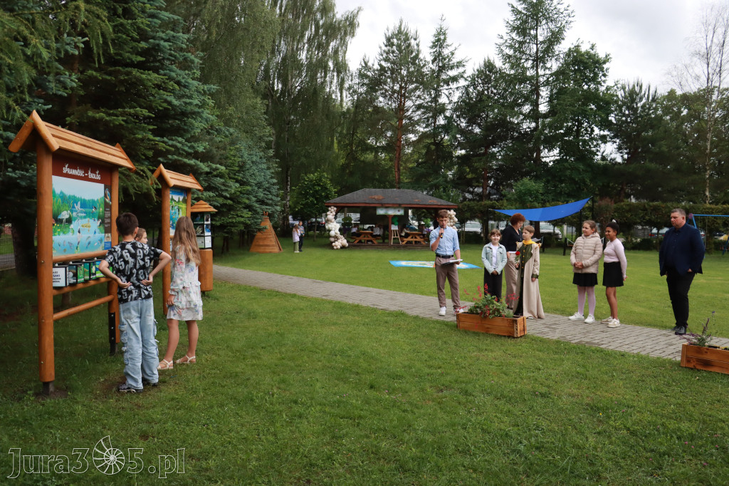 Fotorelacja: Oficjalne otwarcie „Pracowni pod chmurką” w Szkole Podstawowej nr 11 w Zawierciu - Marciszowie