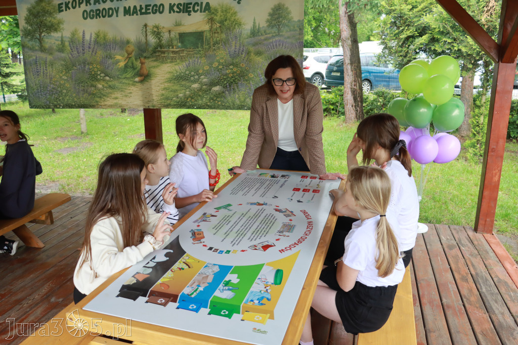 Fotorelacja: Oficjalne otwarcie „Pracowni pod chmurką” w Szkole Podstawowej nr 11 w Zawierciu - Marciszowie
