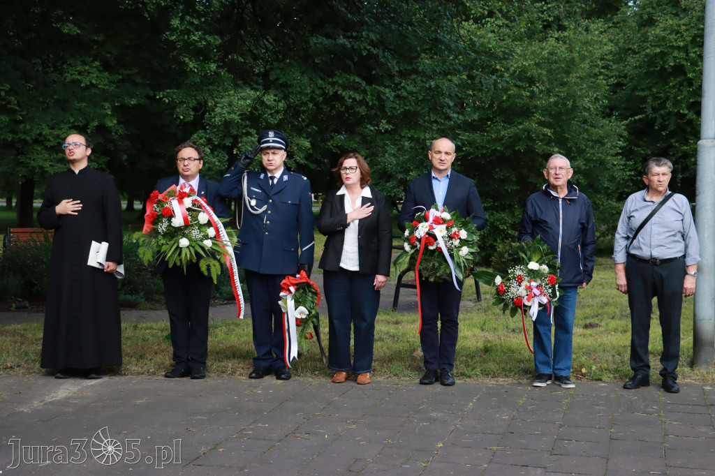 Fotorelacja Zawiercie: Dzień Pamięci Ofiar Niemieckich Nazistowskich Obozów Koncentracyjnych