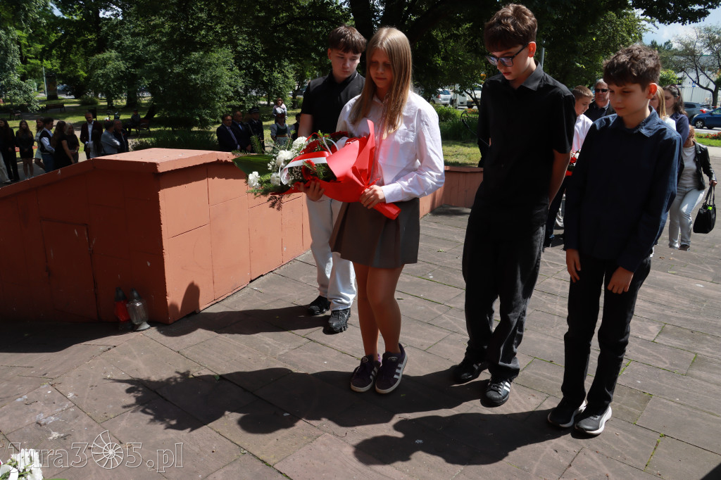 Fotorelacja Zawiercie: Dzień Pamięci Ofiar Niemieckich Nazistowskich Obozów Koncentracyjnych