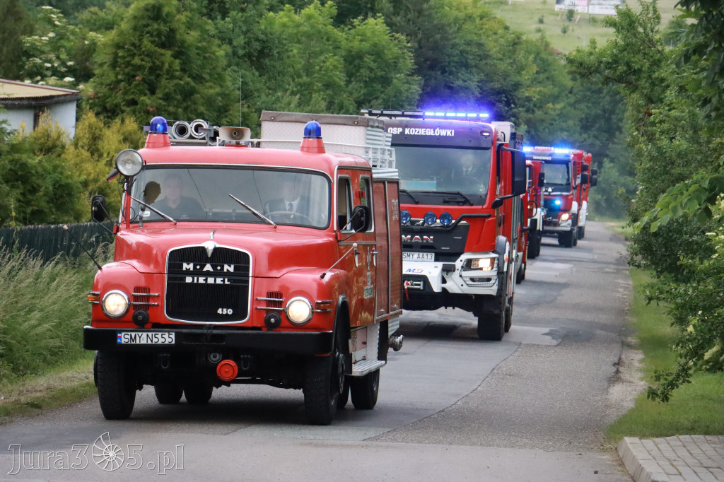 Fotorelacja: Uroczyste Walne Zgromadzenie z okazji zbliżającego się Jubileuszu OSP Rzeniszów