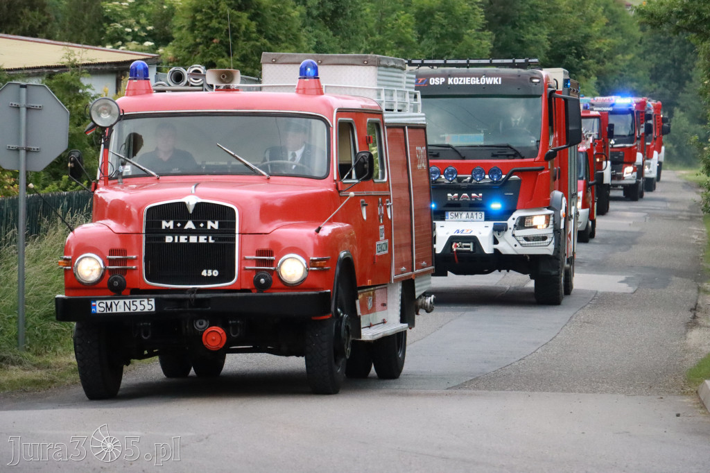 Fotorelacja: Uroczyste Walne Zgromadzenie z okazji zbliżającego się Jubileuszu OSP Rzeniszów