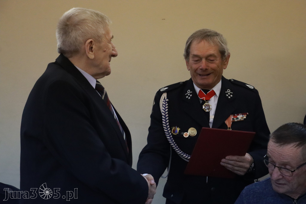 Fotorelacja: Uroczyste Walne Zgromadzenie z okazji zbliżającego się Jubileuszu OSP Rzeniszów