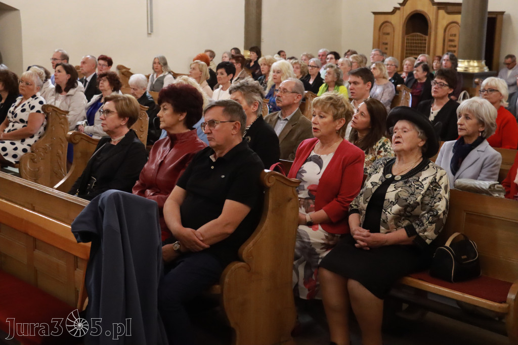Fotorelacja I: Jubileusz 80-lecia Liceum Ogólnokształcącego w Koziegłowach