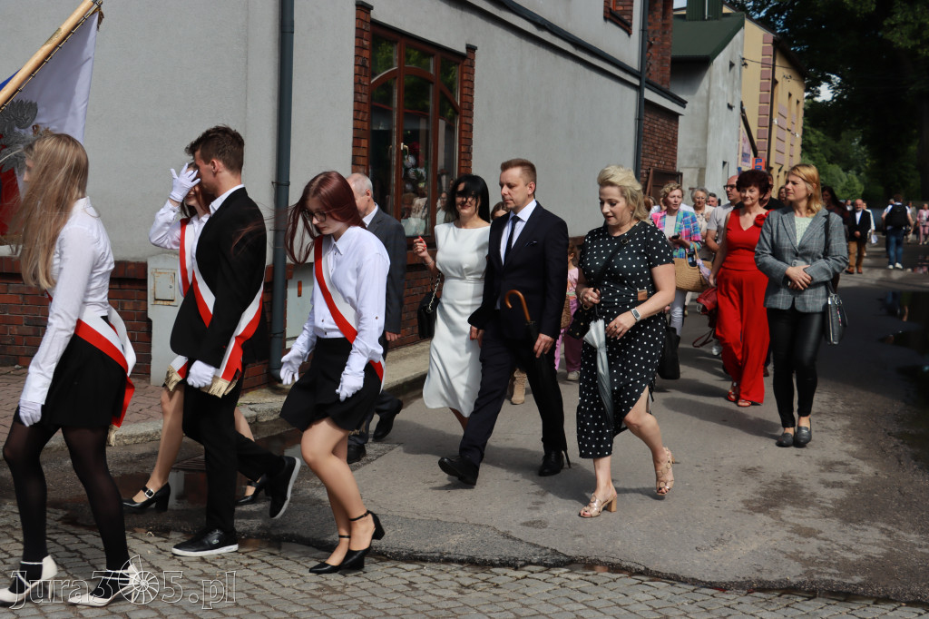 Fotorelacja I: Jubileusz 80-lecia Liceum Ogólnokształcącego w Koziegłowach