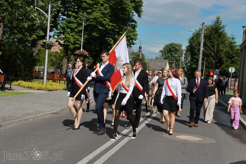 Fotorelacja I: Jubileusz 80-lecia Liceum Ogólnokształcącego w Koziegłowach